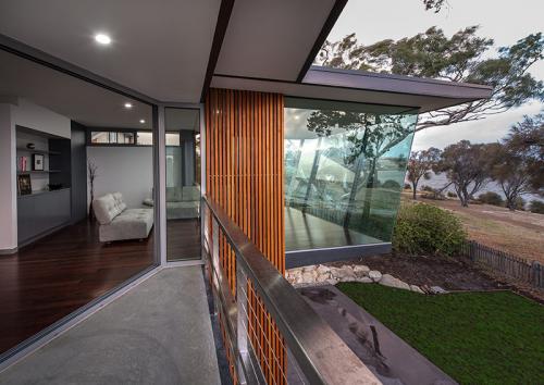 Cedar-Screen-External-800x567