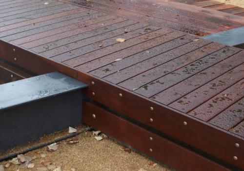INS_D-SPOTTED-GUM-9-600x420
